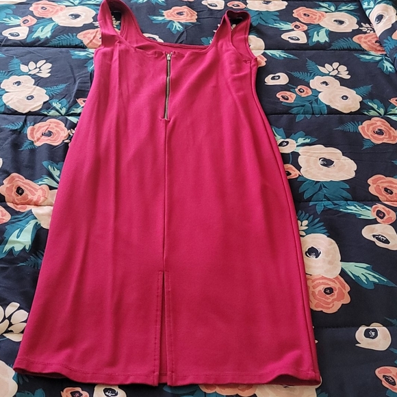 Dress - Picture 4 of 5